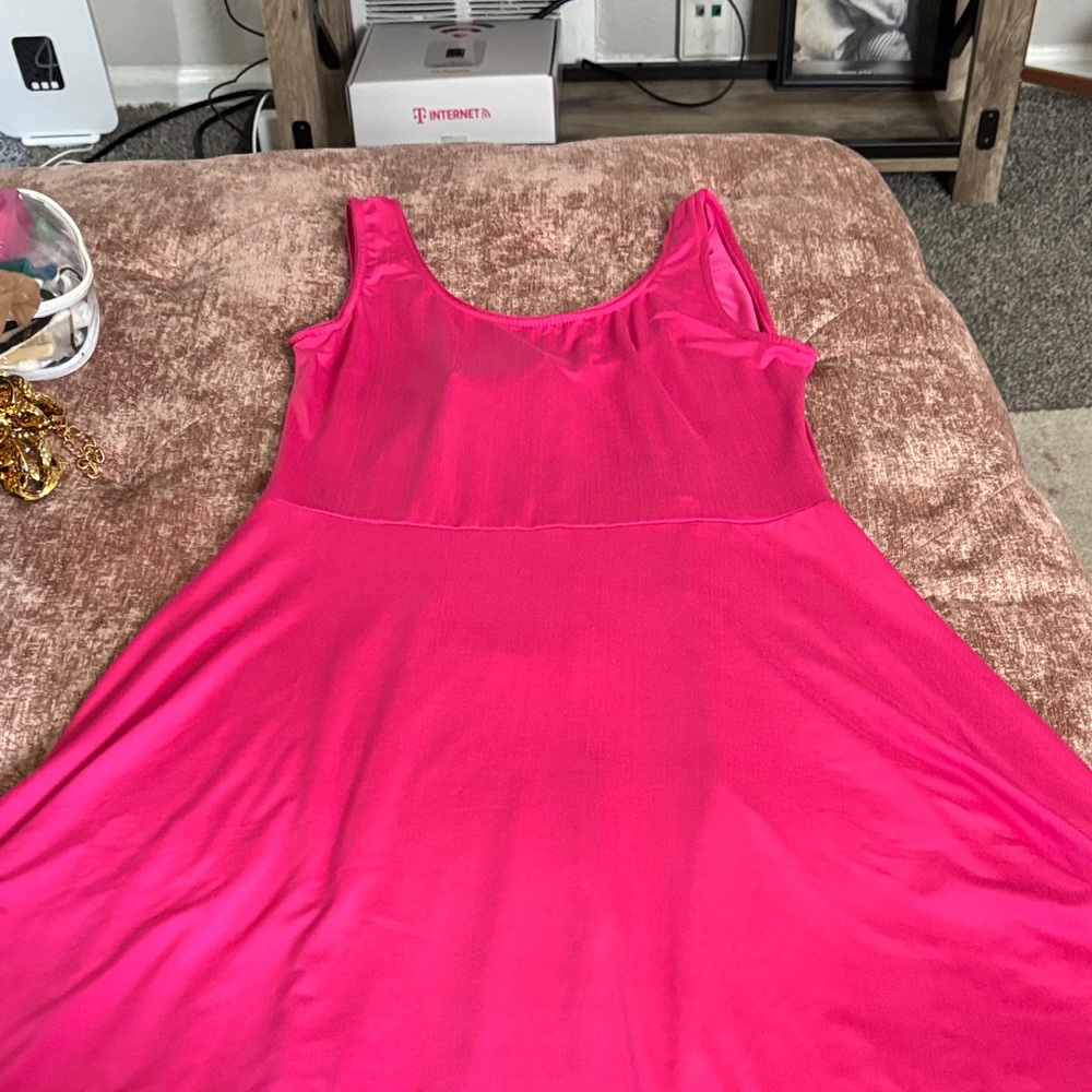 Elegant Pink Sleeveless Dress
